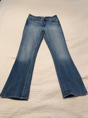 BKE Women's Flared Jeans in Light Blue Wash